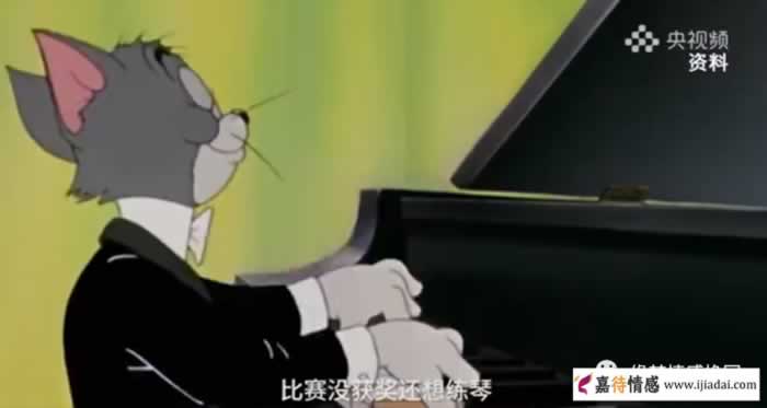 在学校走廊被母亲扇耳光，这妈妈的情绪也太激动了吧？_情感