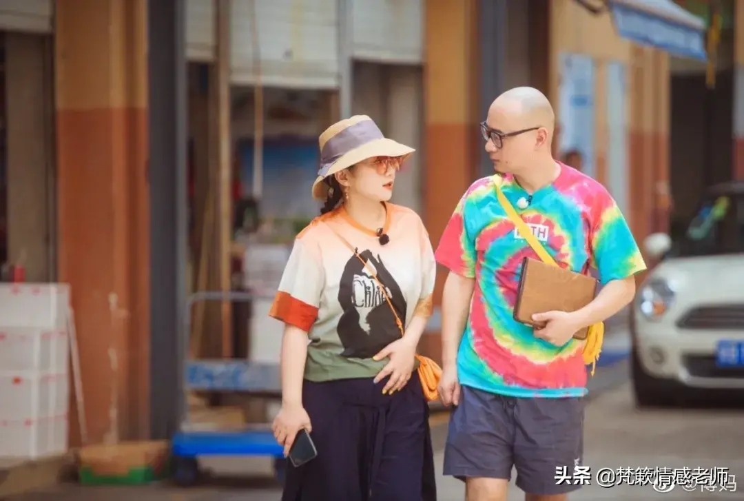 《白色月光》张一的婚姻：女强男弱的婚姻，该如何去维系？_情感