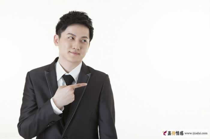 这些男人总是喜欢自打嘴脸？_情感