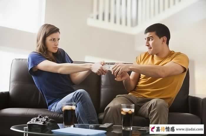 小三生下私生子，出轨男人和小三算重婚罪？这个法律知识你要懂！_情感