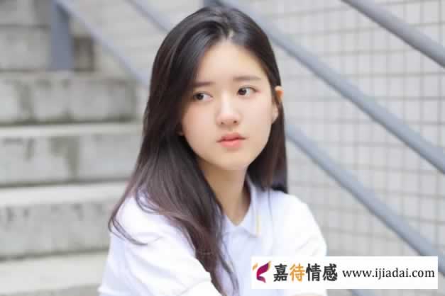 女生说“我想你”，与干巴巴的“我也想你”比，换个花样更撩心_情感