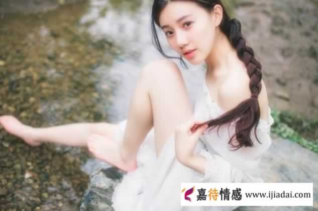 女生“真矜持”还是“假正经”？看她手机里的这些地方，就知道了_情感