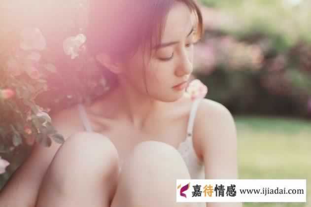 女生“真矜持”还是“假正经”？看她手机里的这些地方，就知道了_情感