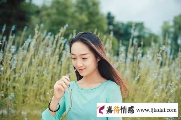女生“真矜持”还是“假正经”？看她手机里的这些地方，就知道了_情感