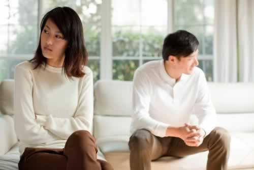 绿茶型小三想上位当女主人，原配该如何快速地反击？_情感