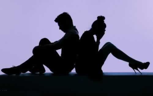 离婚女人当小三不为钱财只为情，想挽救婚姻的原配如何分离小三？_情感