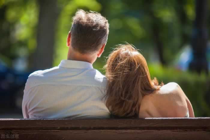 高段位小三让出轨男离婚，原配只需要这样做，就能让出轨男回头_情感