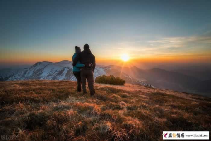 总是忍不住疑心枕边人，会在婚外有情？三招轻松防备“偷吃男”_情感