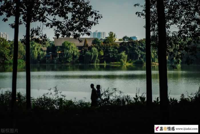 两个人在一起，是否应该提倡男主外女主内？带你解析背后婚姻真相_情感