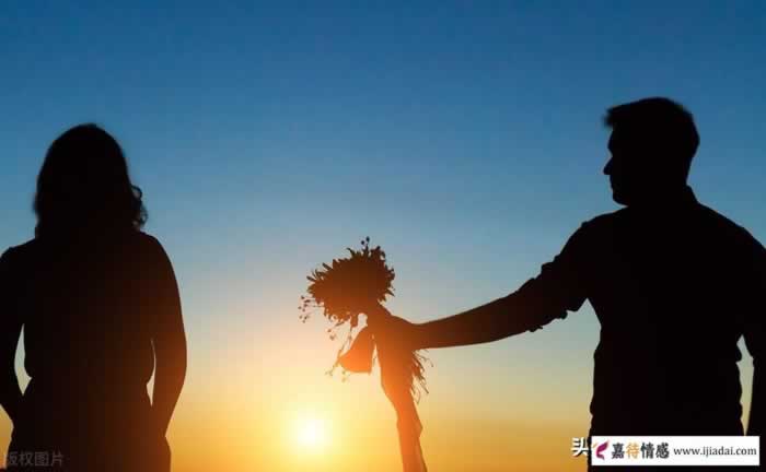 独立=从不麻烦别人，事业有成却亲密关系糟糕？“伪独立”要不得_情感