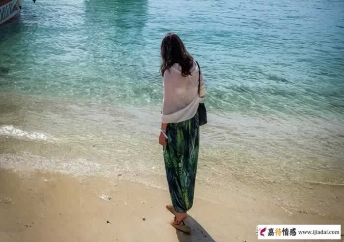别再抱怨老公不听你的话了，先试着摘掉“有色眼镜”吧_情感