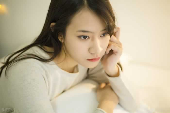 为什么有的女人愿意和你聊天，但一直约不出来？解析女人心理_情感
