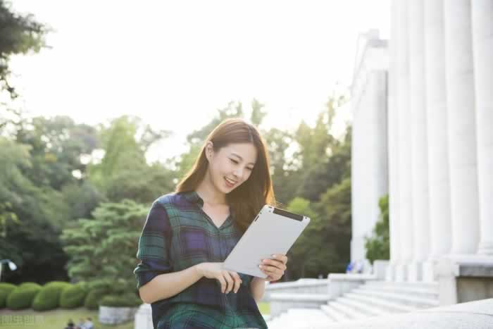 怎样才能成为哄女人的高手？教你5个高情商小技巧_情感