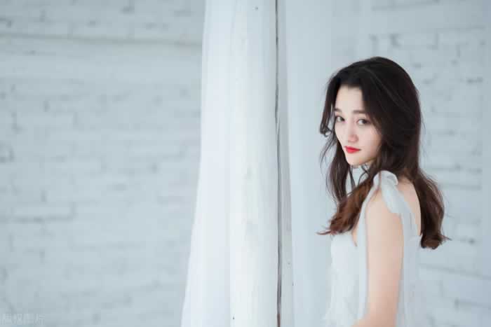 怎样把“女性朋友”变成“女朋友”？教你一个简单方法（下）_情感