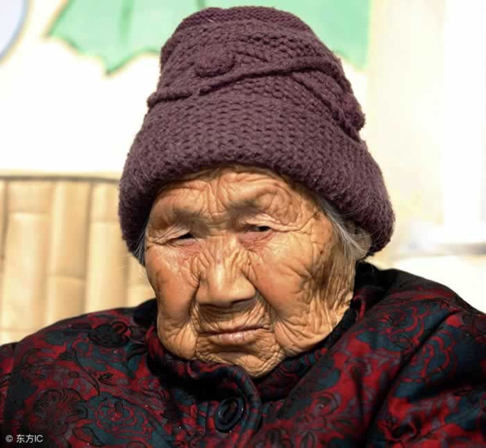 倒插门女婿10年不回家，老母亲找上门才得知真相_情感