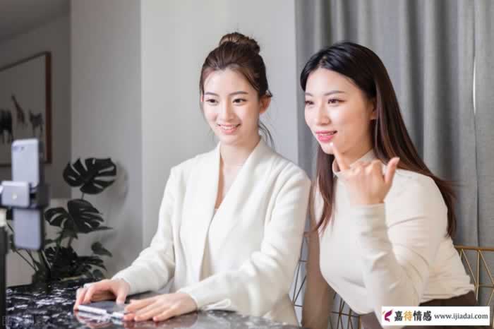 只需2招，迅速“降服”暴躁老公_情感