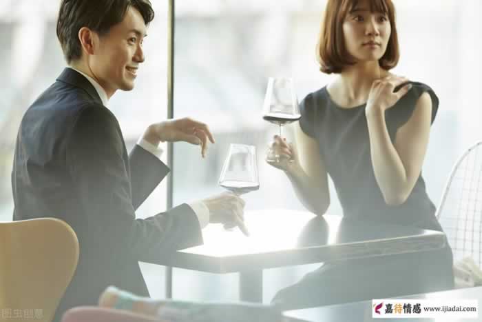 男人征服一个女人的秘诀：二夺三予_情感