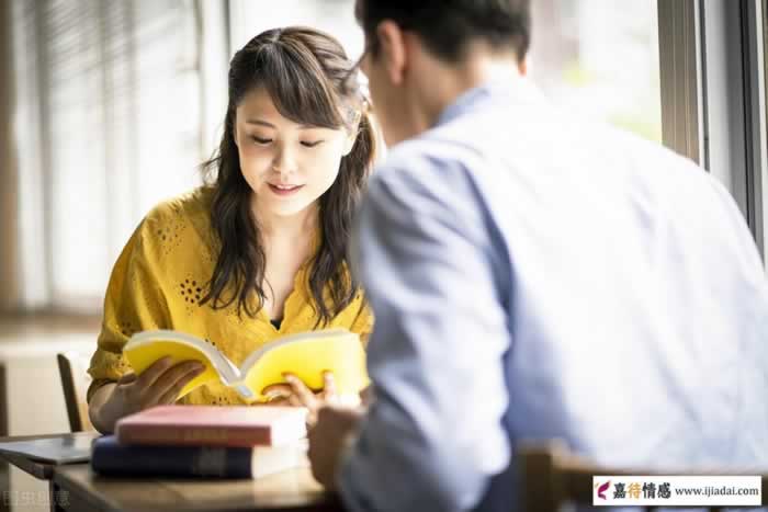 女人想你了，会给你这3个提示，别视而不见_情感