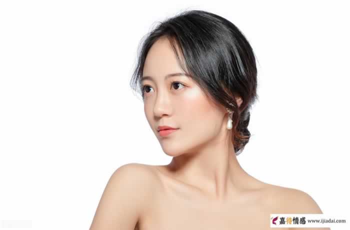 “女人味”到底是什么？藏在3处不起眼的地方_情感