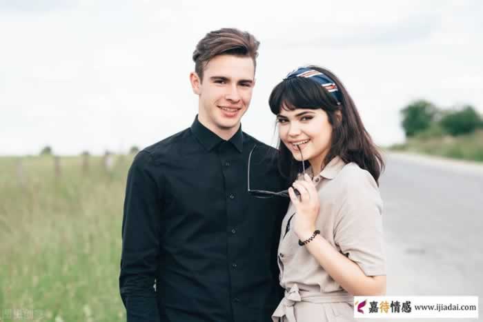 女人对你做了这3件事，说明她在算计你_情感