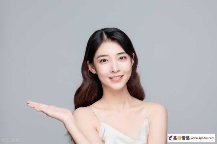 两性相处中让女人失去魅力的3种行为_情感