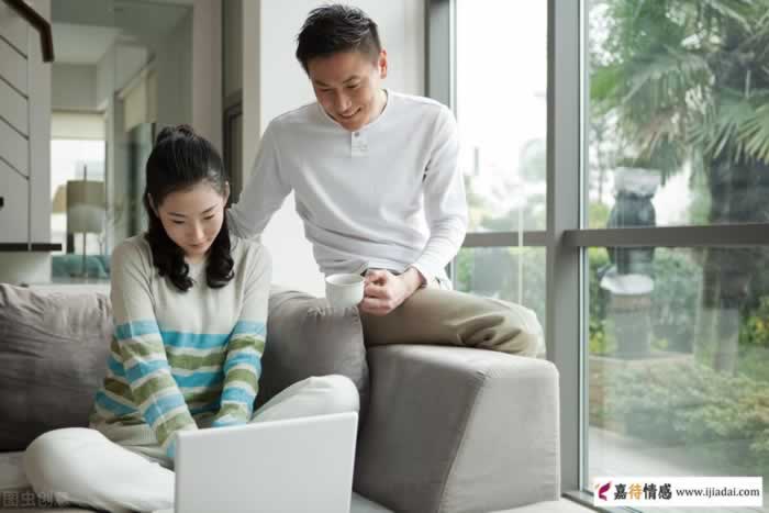 夫妻之间，最伤丈夫心的，往往是妻子这3种行为_情感