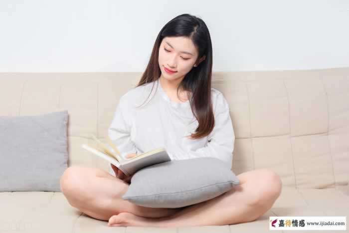 给女人的忠告：不要在朋友圈里“假精致”_情感
