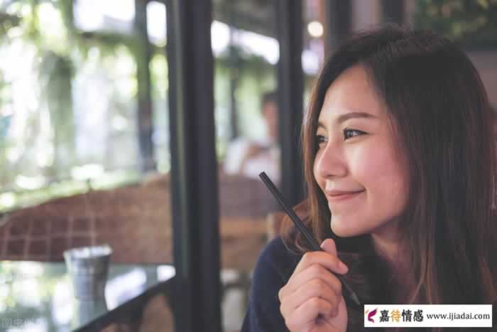 给女人的忠告：不要在朋友圈里“假精致”_情感