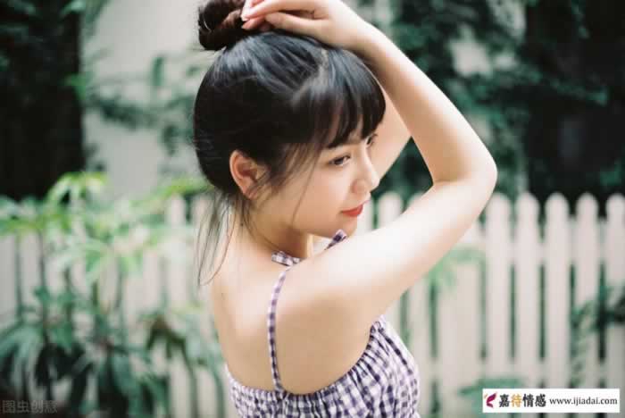 男女交往，聪明女人的3种做法，往往更能拴住男人的心_情感