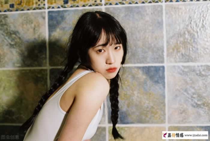 女人不爱你，却又接受你的好，原因无非两个_情感