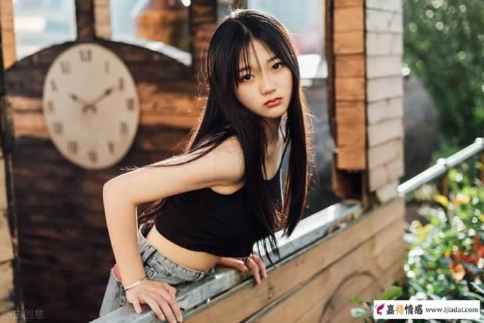 女人不爱你，却又接受你的好，原因无非两个_情感