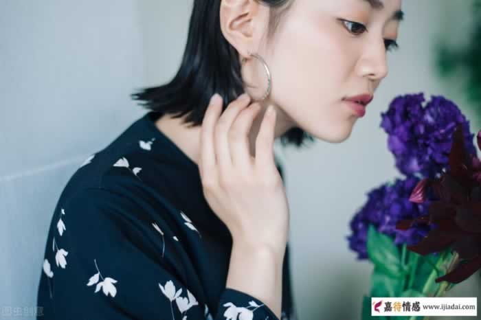 女人在心爱的男人面前，会暴露出这些“软肋”_情感