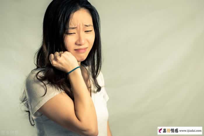 不管夫妻还是情人，男人一旦不爱，会有2个明显的标志_情感