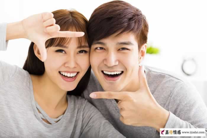 和初恋男友暧昧不清，险些离了婚_情感