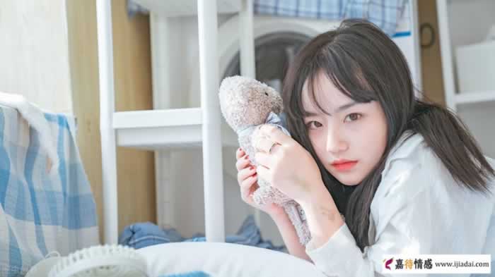 让男人捧在手心里的女人，有3张“王牌”_情感