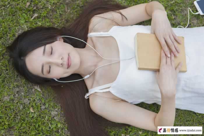 女人想要的幸福，离不开一个“静”字_情感