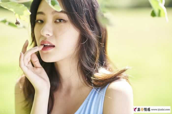 让男人容易自卑的三种女人_情感