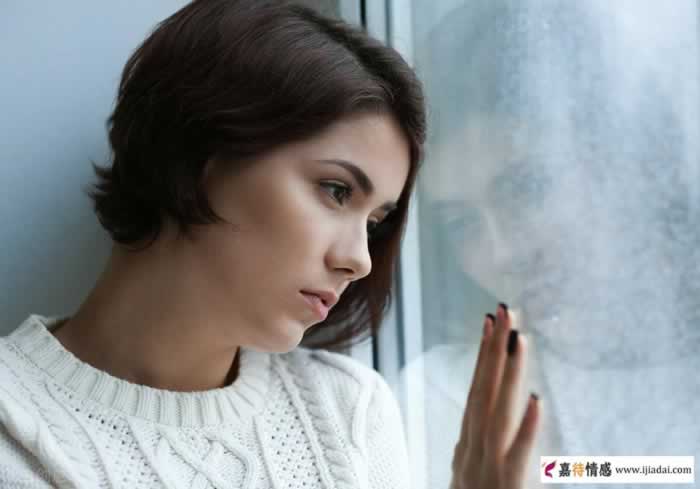容易情绪失控的女人，和这三件事有莫大关系_情感