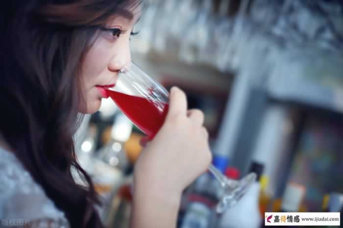 我是个坏女人，请骂醒我，谢谢你们_情感