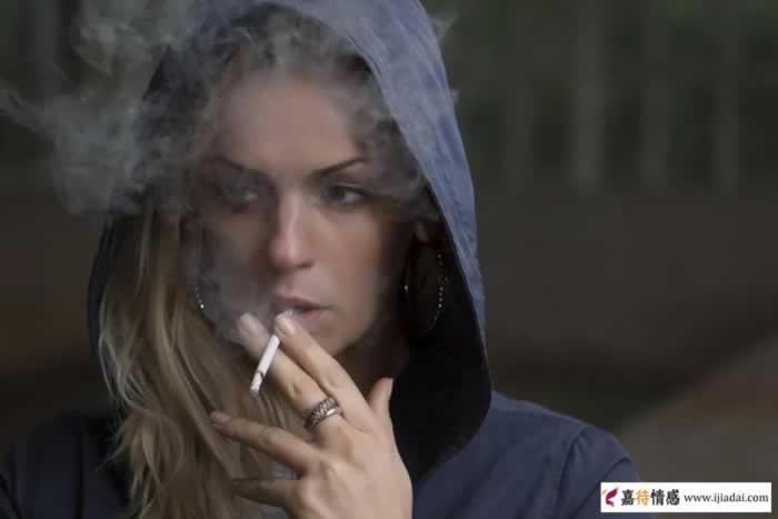 男女之间多久才可以亲亲？_情感