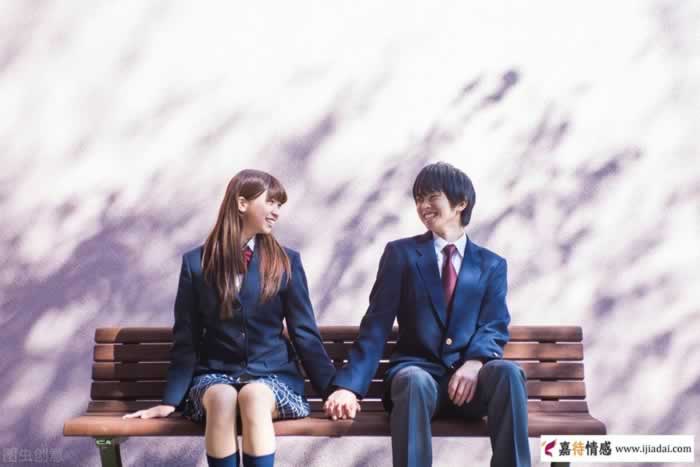 为什么女人花自己挣的钱买东西，男朋友还不高兴？_情感
