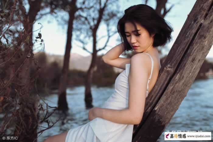女人的这些动作男人最受不了！_情感