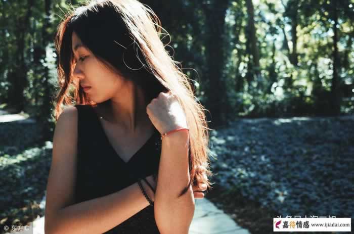 一个女人好不好色，会有哪方面的表现？_情感