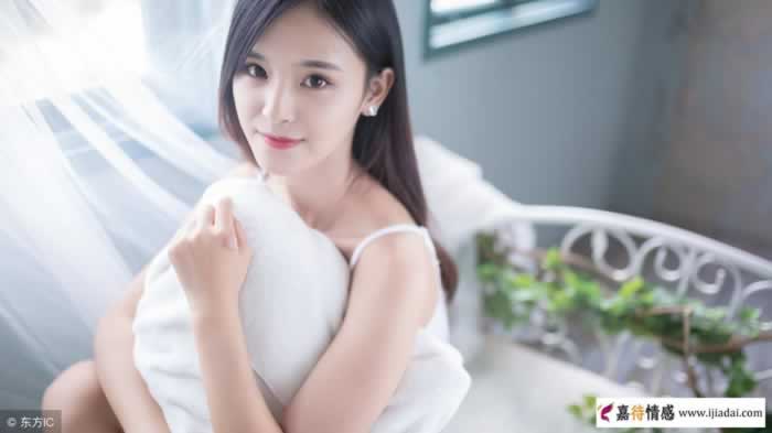 女人对男人的在乎，表现在哪几个方面？_情感