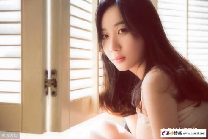 陌生男人打给老婆的电话，你会偷听吗？_情感
