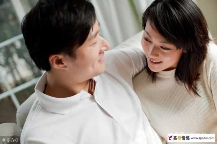 男人该如对待家中的糟糠之妻，这回答你满意吗？_情感