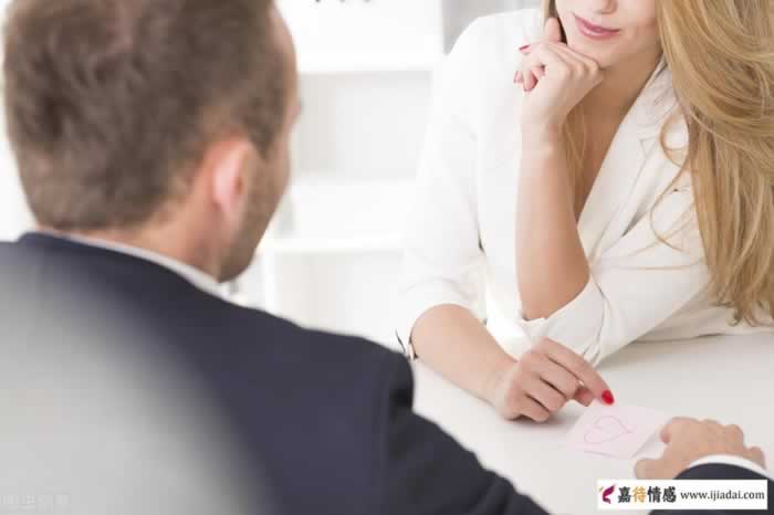 中年女人如果对一个男人走心了，大多数身上会有这四个特征_情感