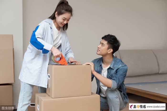 在中年异性交往中，为什么那么多人只敢暧昧不敢放手去爱？_情感