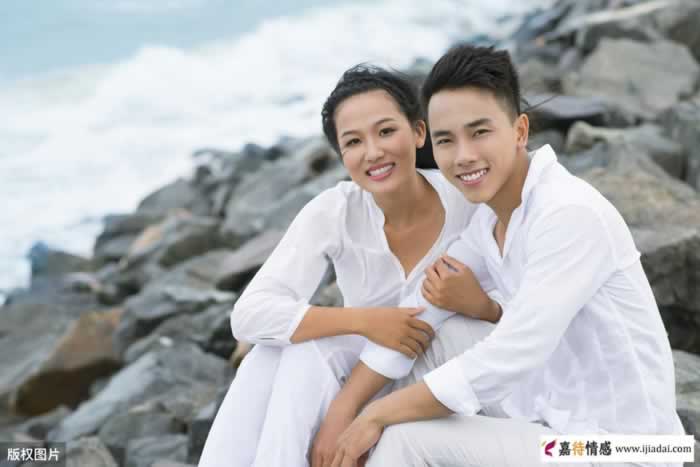 步入中年的男人哪怕再孤寂，实在没必要和这些人联系_情感