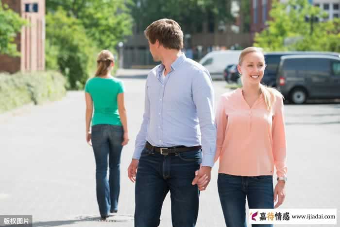 尽管出轨但这三种情况下，女人多数是不会对婚外情人产生真爱_情感